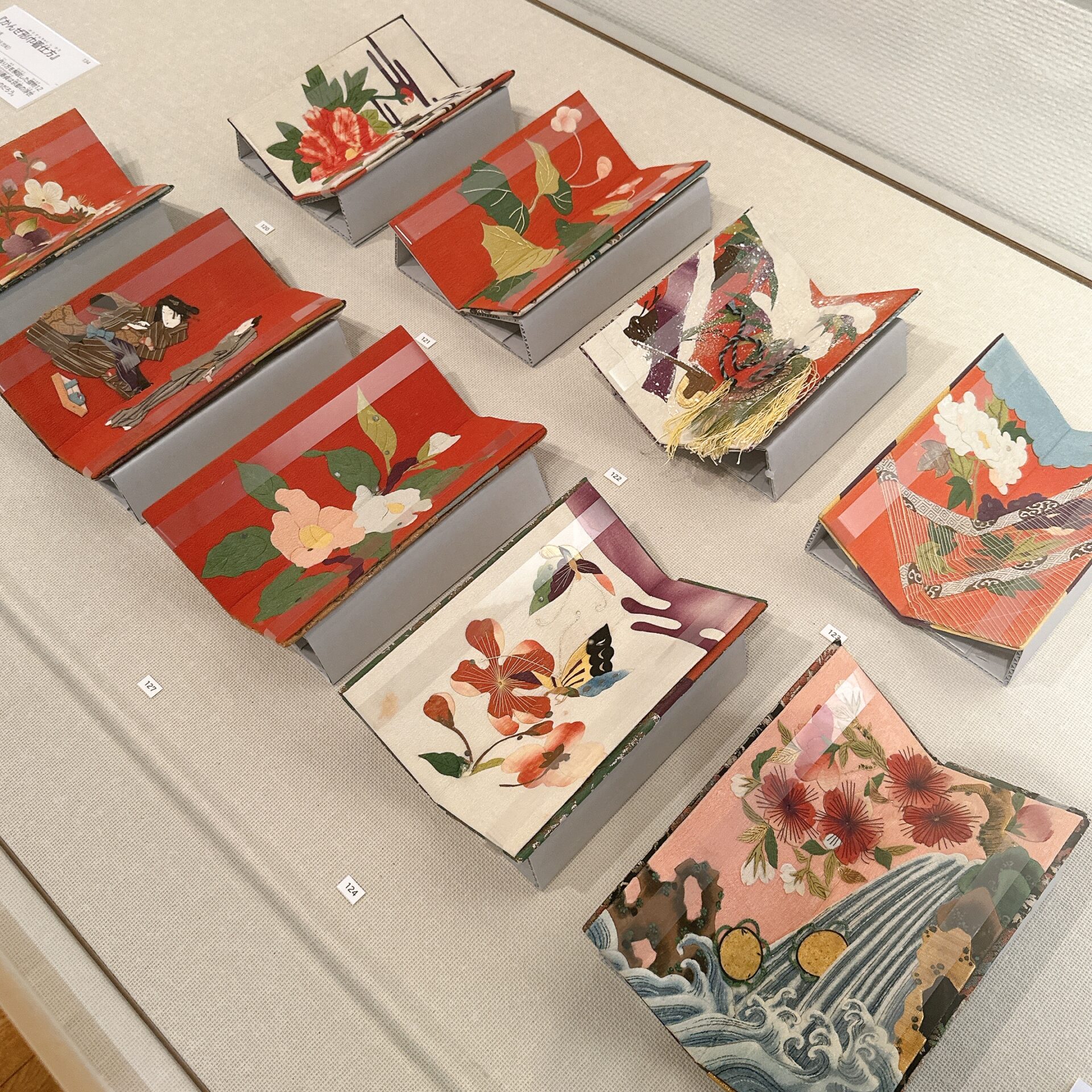 700円】美と贅を尽くした『江戸のお洒落装身具（アイテム） 袋物、髪